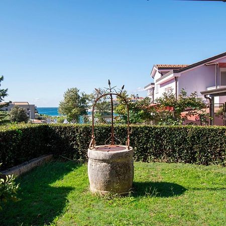 Holiday Apartment 50M From The Beach Пиешчана Увала Екстериор снимка