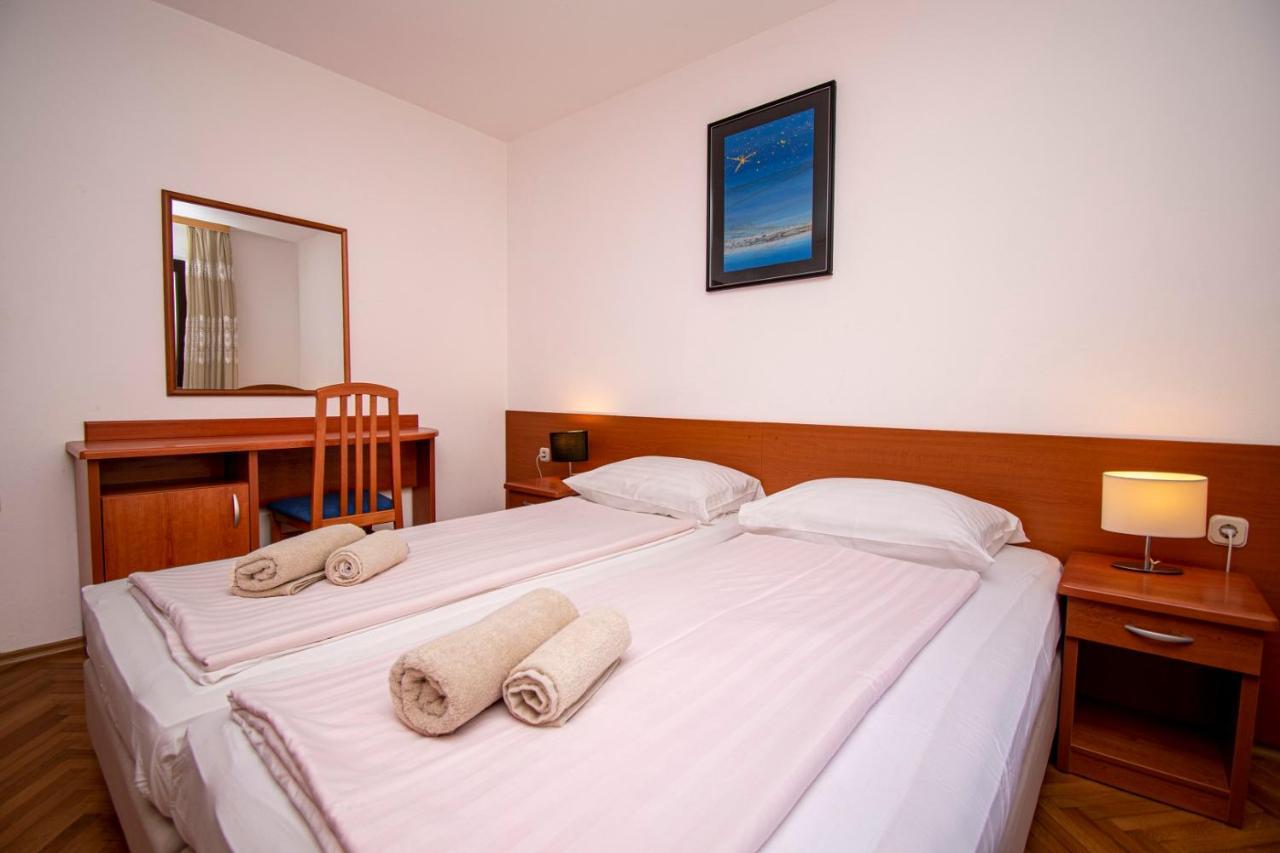 Holiday Apartment 50M From The Beach Пиешчана Увала Екстериор снимка