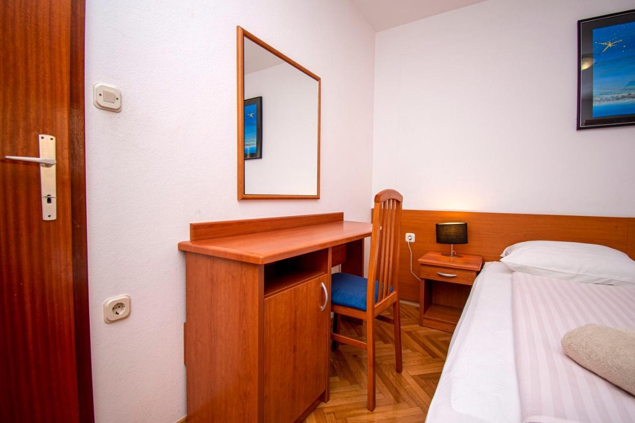 Holiday Apartment 50M From The Beach Пиешчана Увала Екстериор снимка