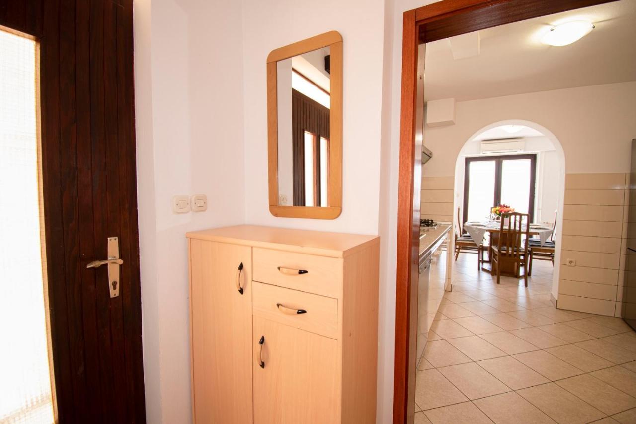 Holiday Apartment 50M From The Beach Пиешчана Увала Екстериор снимка