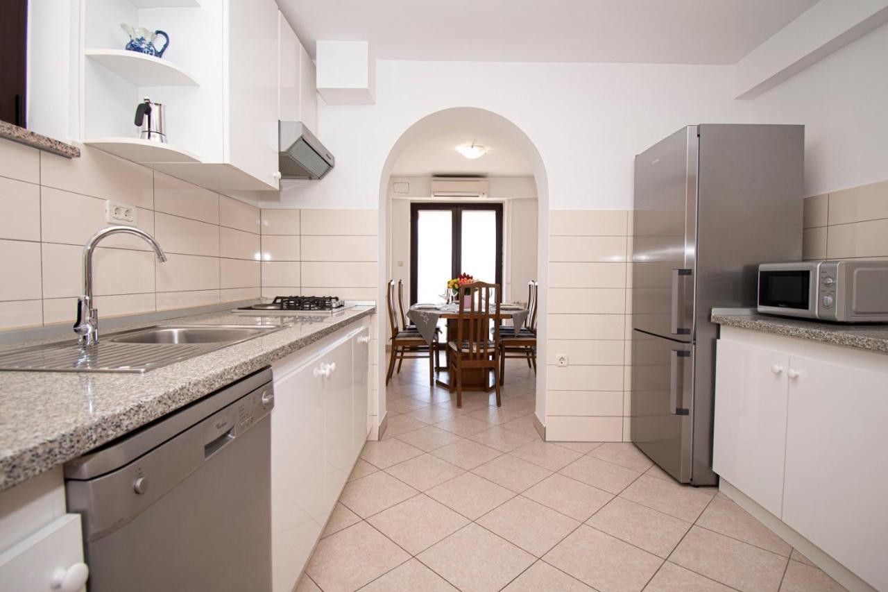 Holiday Apartment 50M From The Beach Пиешчана Увала Екстериор снимка